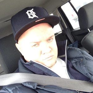 Meet your Posher, Travis